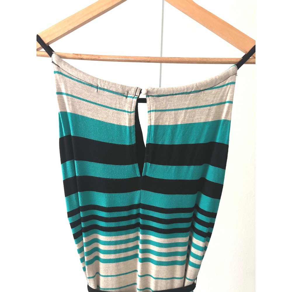 Resort Chic Striped Maxi Dress M Sculpting Side Panels Sleeveless Knit Keyhole - Picture 14 of 16
